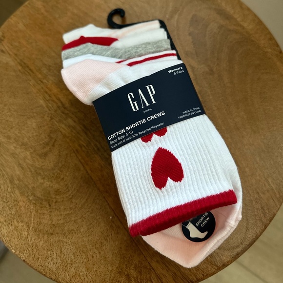 Gap cotton shortie crew socks shoe size 4-10 5 pairs Valentine’s Day hearts - Picture 1 of 7